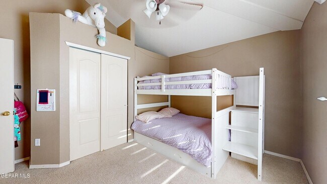 Building Photo - 10803 Elise St