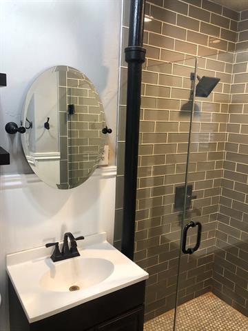 Building Photo - 4332 Calmont Ave