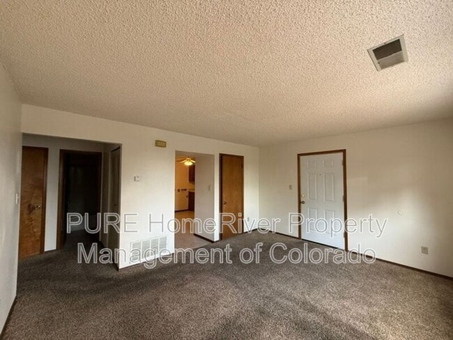 Building Photo - 1122 Yuma St