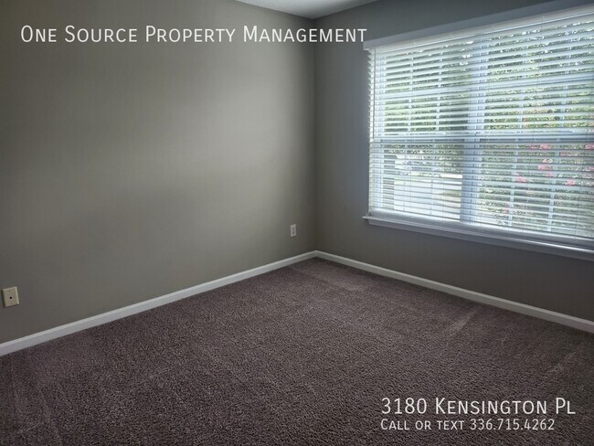 Building Photo - 3180 Kensington Pl