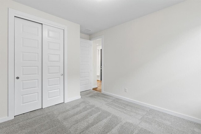 Building Photo - 150 Samuel Blair Pass