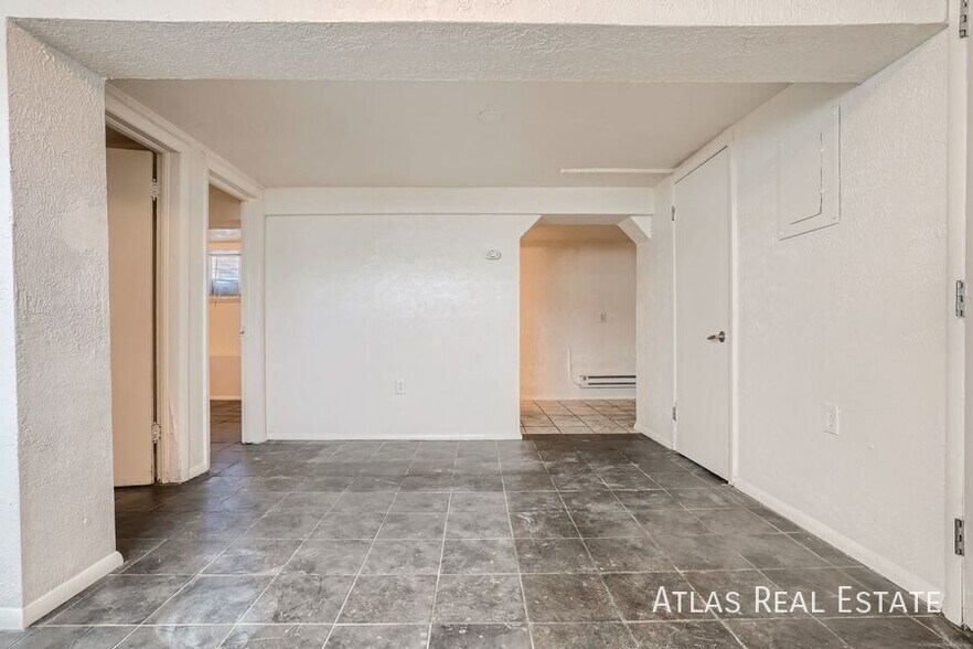 Building Photo - 1575 Lima St