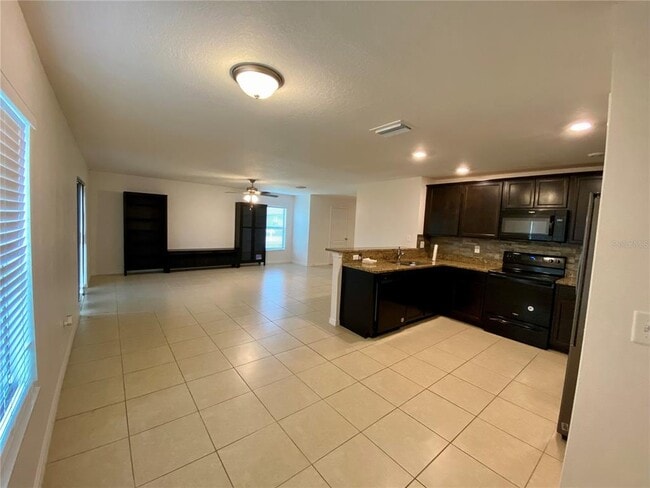 Building Photo - 8659 Silverbell Loop