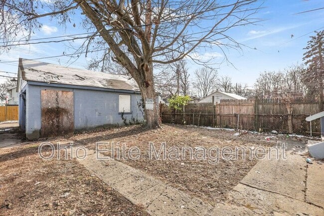 Building Photo - 500 N Champion Ave