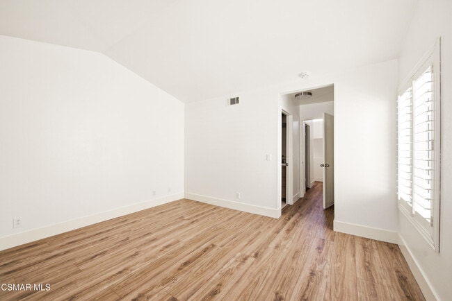 Building Photo - 238 Via Colinas