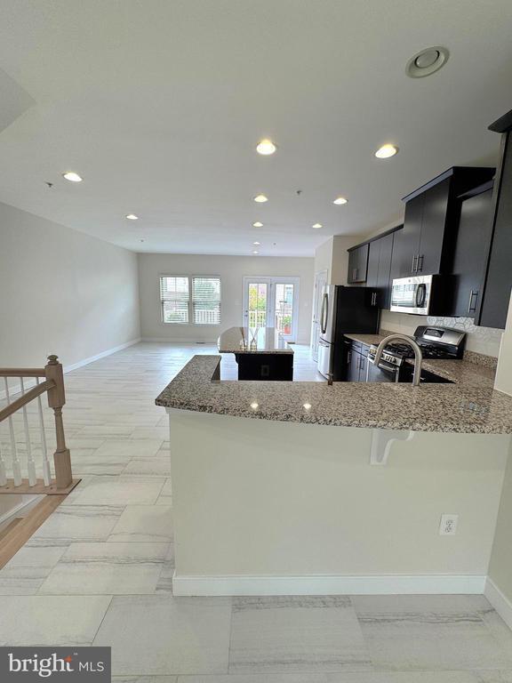 Building Photo - 9160 Landon House Ln