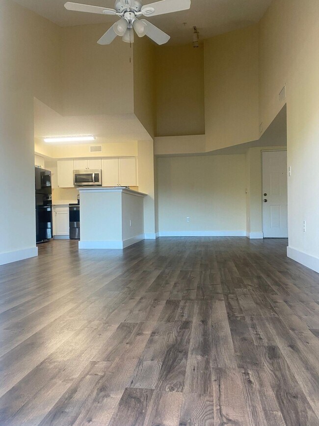 Building Photo - 7864 Sonoma Springs Cir