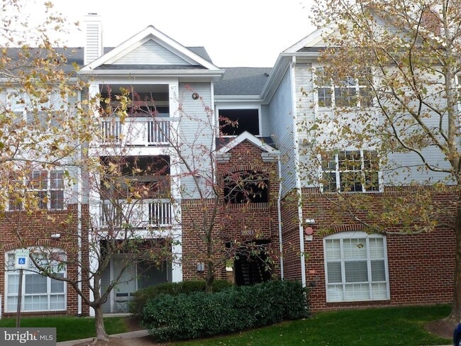 Building Photo - 20311 Beechwood Terrace