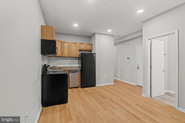 Building Photo - 1607 Willington St