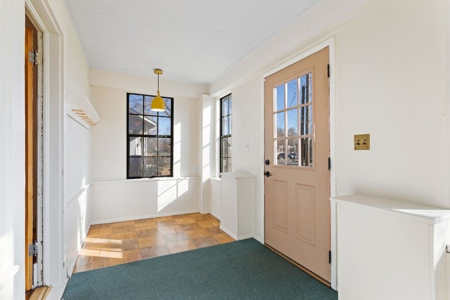 Building Photo - 416 E Espanola St