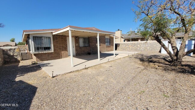Building Photo - 1536 Dick Mayers Dr