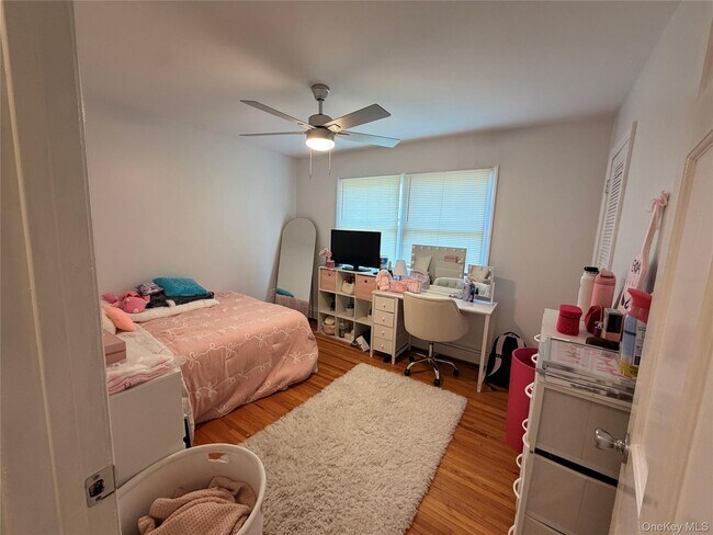 Building Photo - 8 Tobi Ln