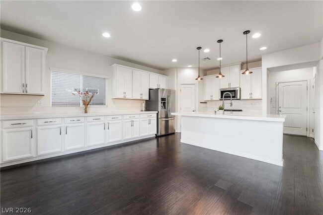Building Photo - 6462 Estrella Hills Ave