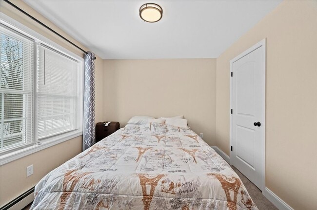 Building Photo - Ashburnham Rental