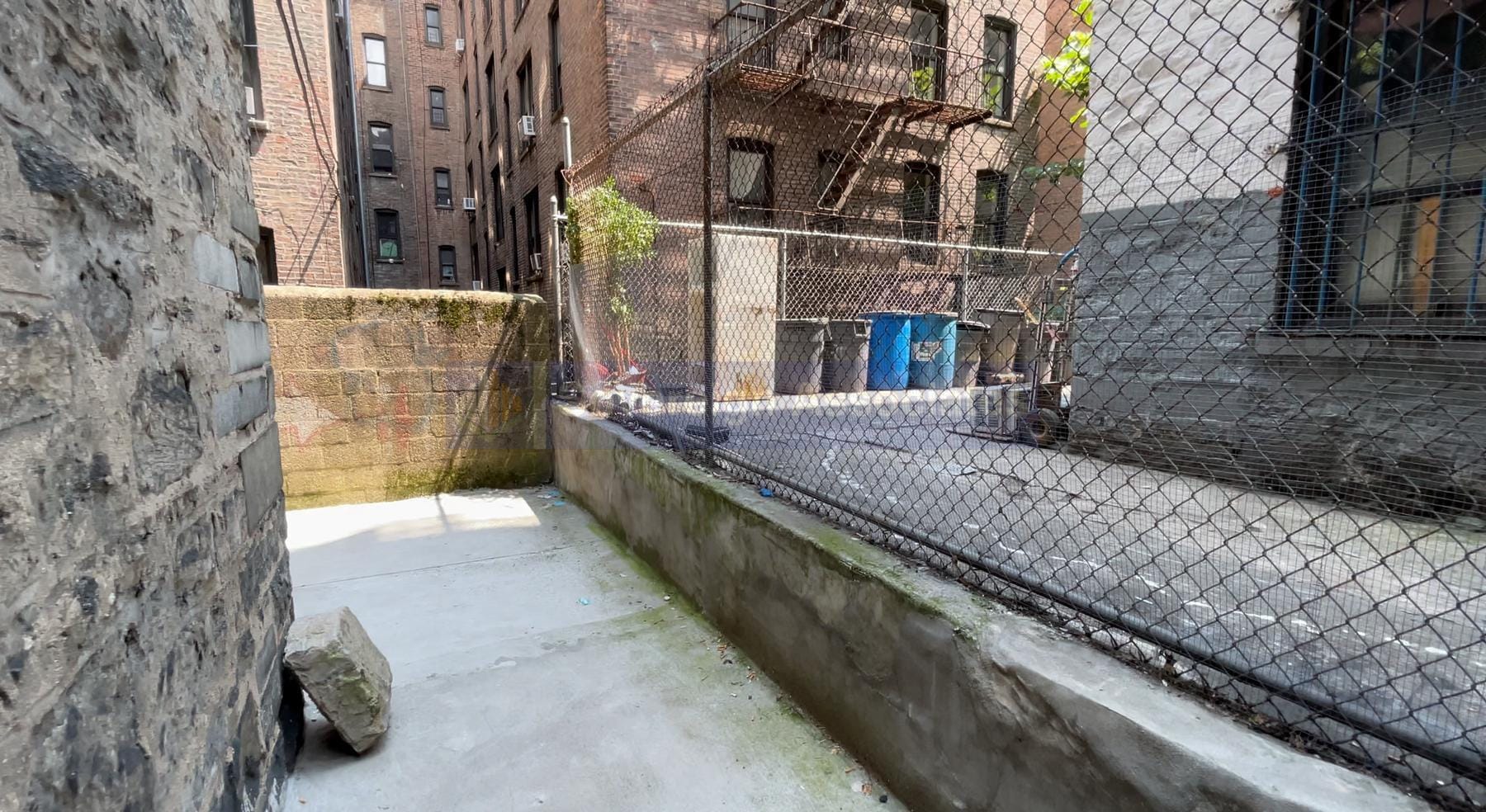 Building Photo - 22 St Nicholas Pl