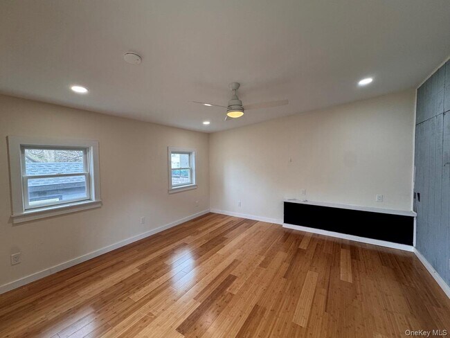 Building Photo - 69 Russell Ave