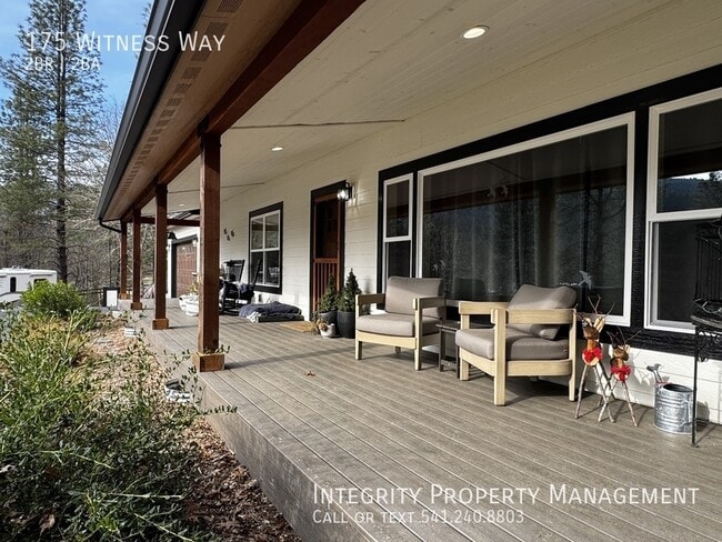 Building Photo - 175 Witness Wy