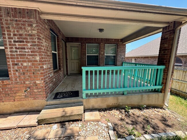 Building Photo - Ready For Move In! A Must See in Rogers Ranch - 4 Bedroom 2 Bath with Custom Features