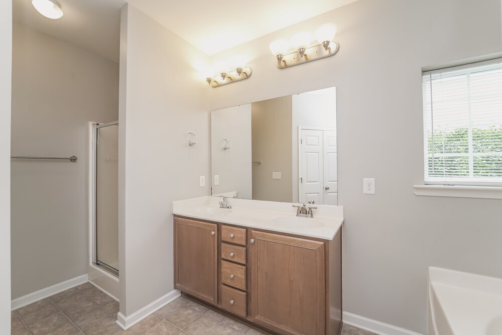Building Photo - 769 Mott Shue Dr SW