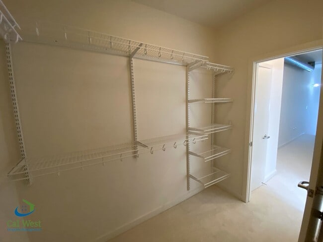 Building Photo - $3595.00 - Luxury 1/1.5 Santana Row with Bonus room