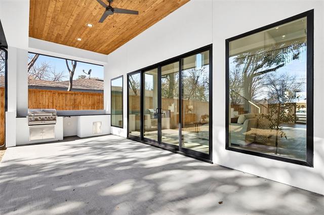 Building Photo - 3754 Durango Dr