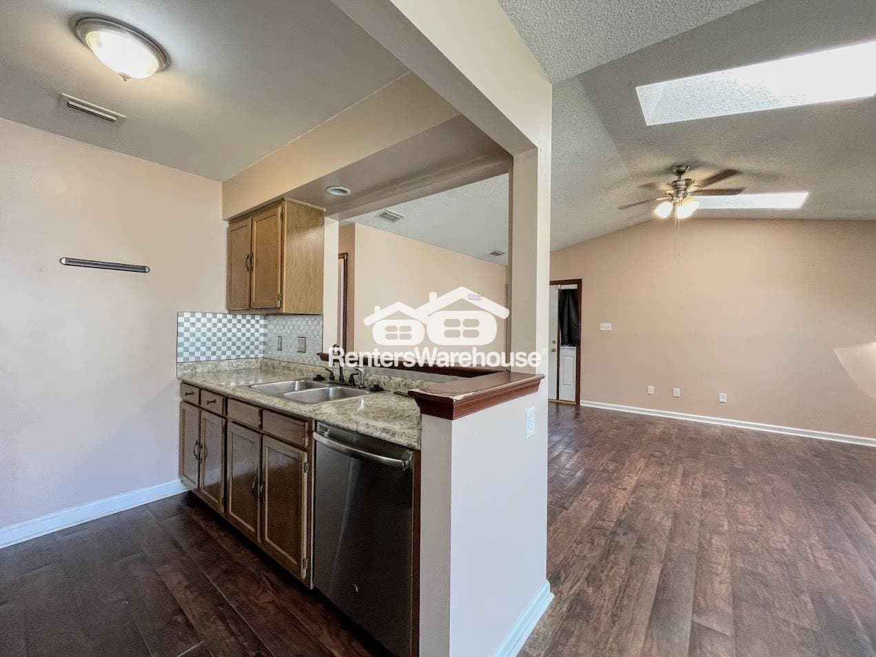 Building Photo - 521 Brisa Dr