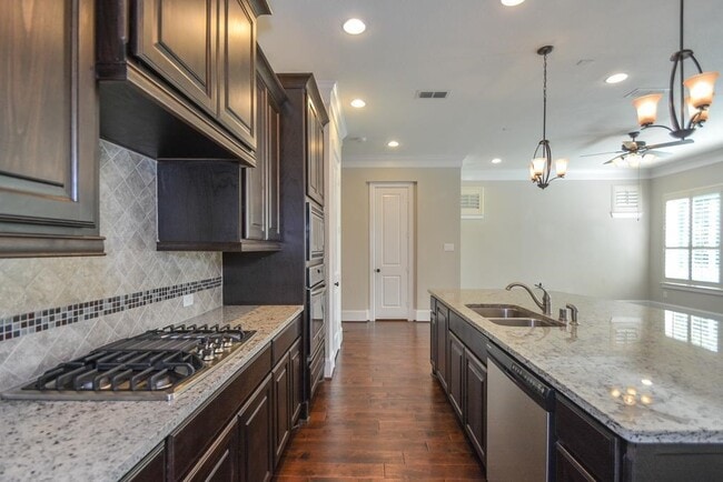 Building Photo - 1110 Oakwood Pass Ct