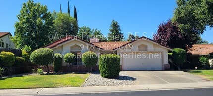 Building Photo - Woodcreek, West Roseville Single Story, , 4 Bed 2 Bath Large yard with Covered Patio and Shed wit...