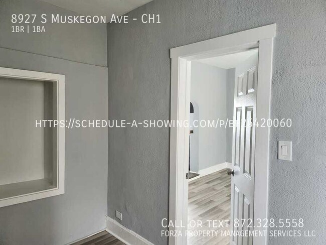 Building Photo - 8927 S Muskegon Ave