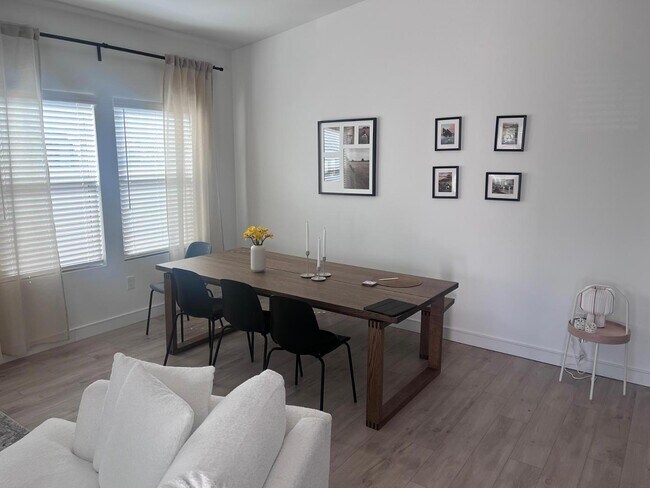 Building Photo - 27425 N 30th Ln