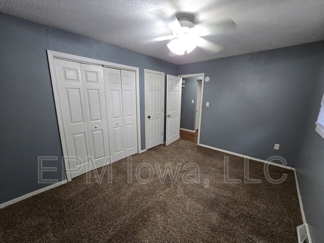 Building Photo - 1407 Robin Rd