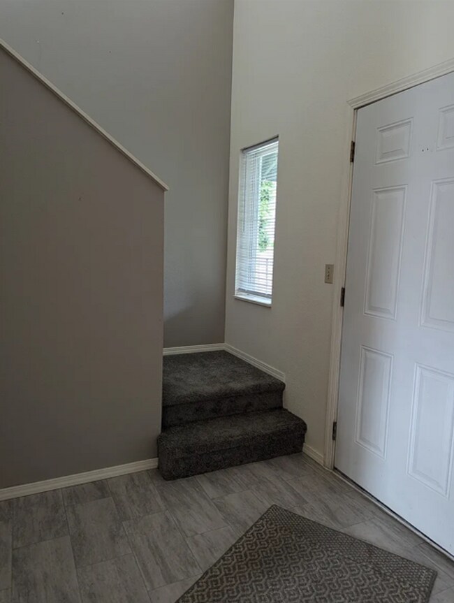 Building Photo - 2501-2503 Xenia St