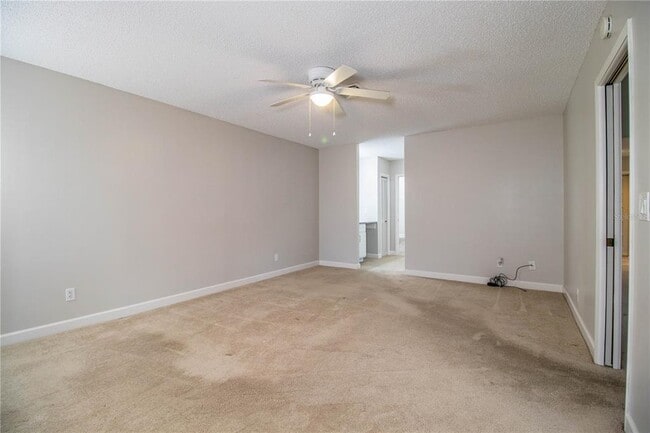 Building Photo - 4315 Creekwood Ln