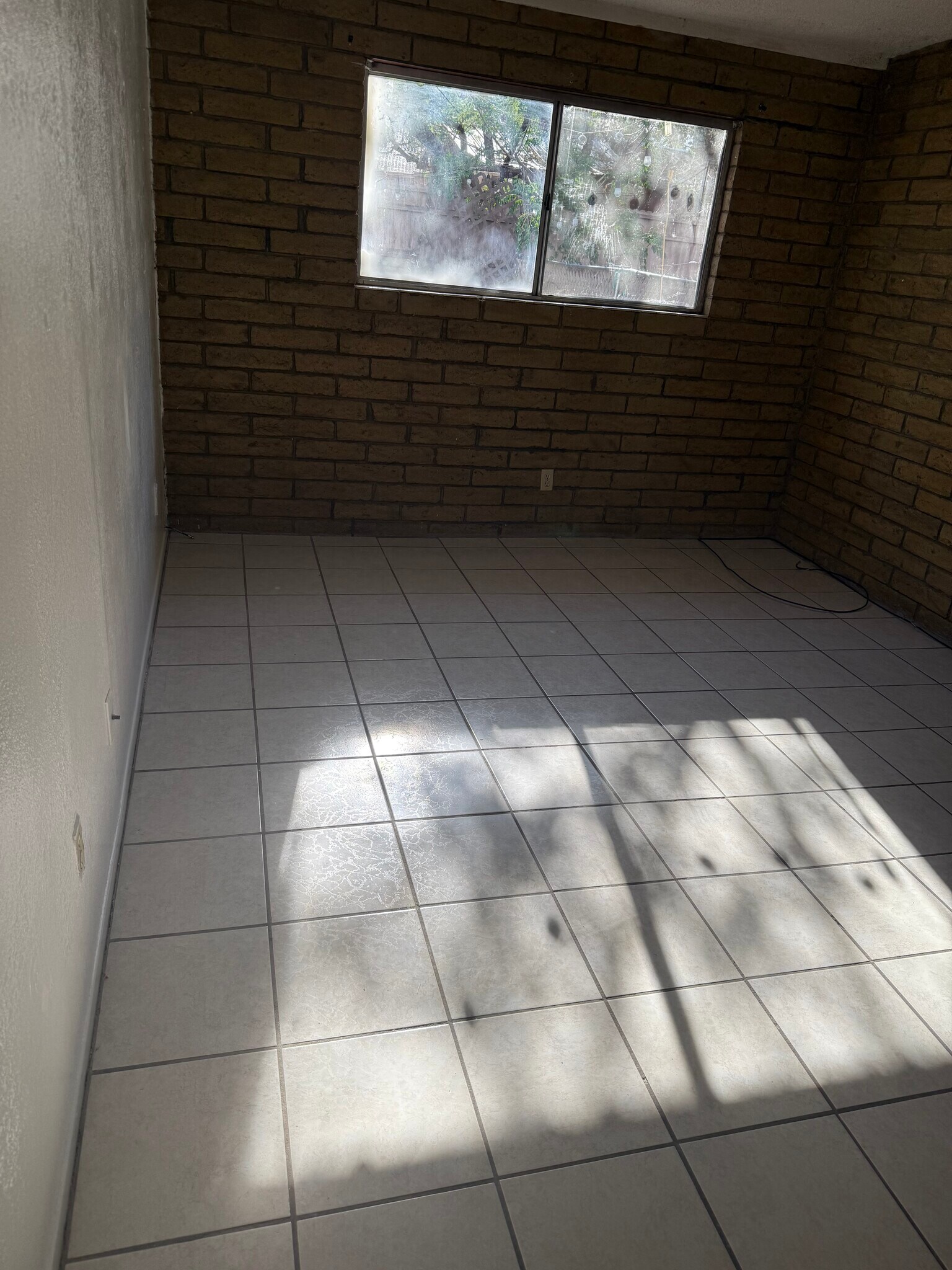 Building Photo - 450 Via Lechuza