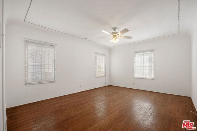 Building Photo - 436 Rexford Dr