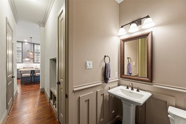 Building Photo - 6730 Highclere Manor Ln