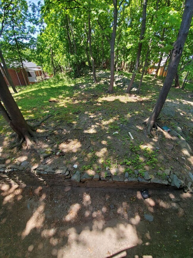 Building Photo - 43 Gordon St