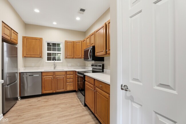 Building Photo - 9201 Wadsworth Ct
