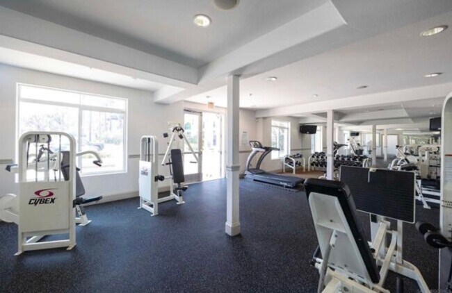 Building Photo - $2,950 - 1 Bed / 1 Bath Bottom Floor Beautiful Condo at Regents La Jolla