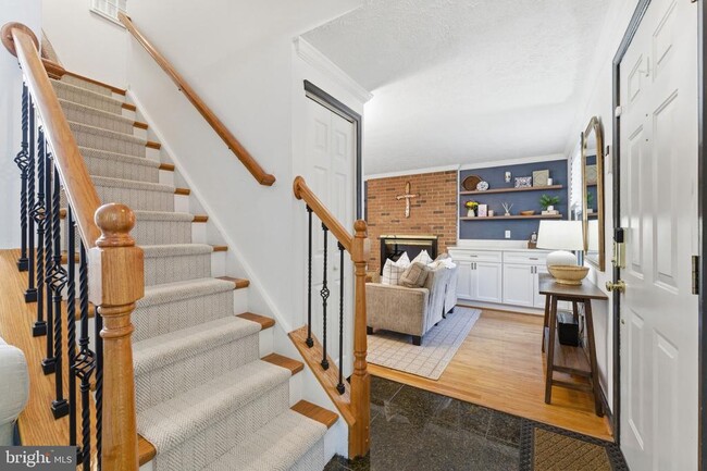 Building Photo - 15730 Vista Dr