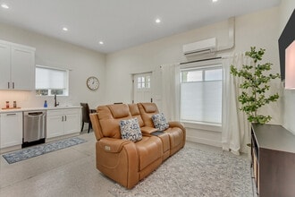 Building Photo - 12990 12990 S