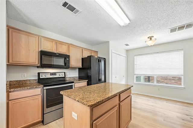 Building Photo - 615 Burchshire Ln