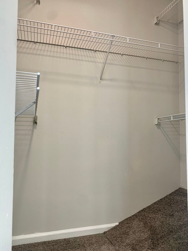 Building Photo - 3-Bedroom Townhome for Rent - Hampton, VA