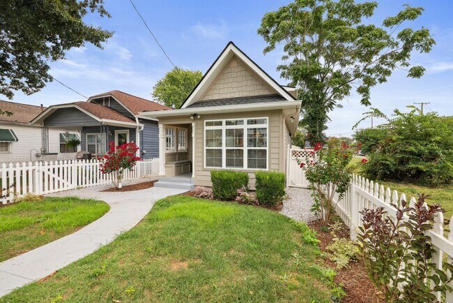 Building Photo - Charming Renovated 1900s Home with Modern Flair – Nashville, TN 37210 FOR LEASE