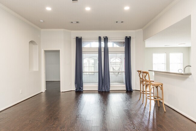 Building Photo - 21403 Hadrian Dr