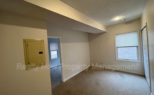 Building Photo - 12226 Fairview Ct