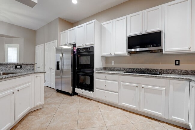 Building Photo - 8516 Dakota Trace Ct