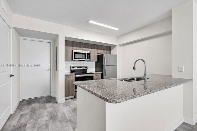 Primary Photo - 400 NW 112th Ave