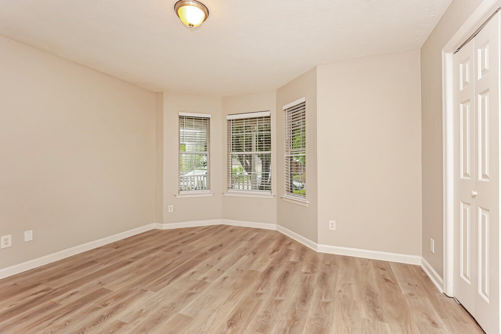 Building Photo - 605 Freedom Ct