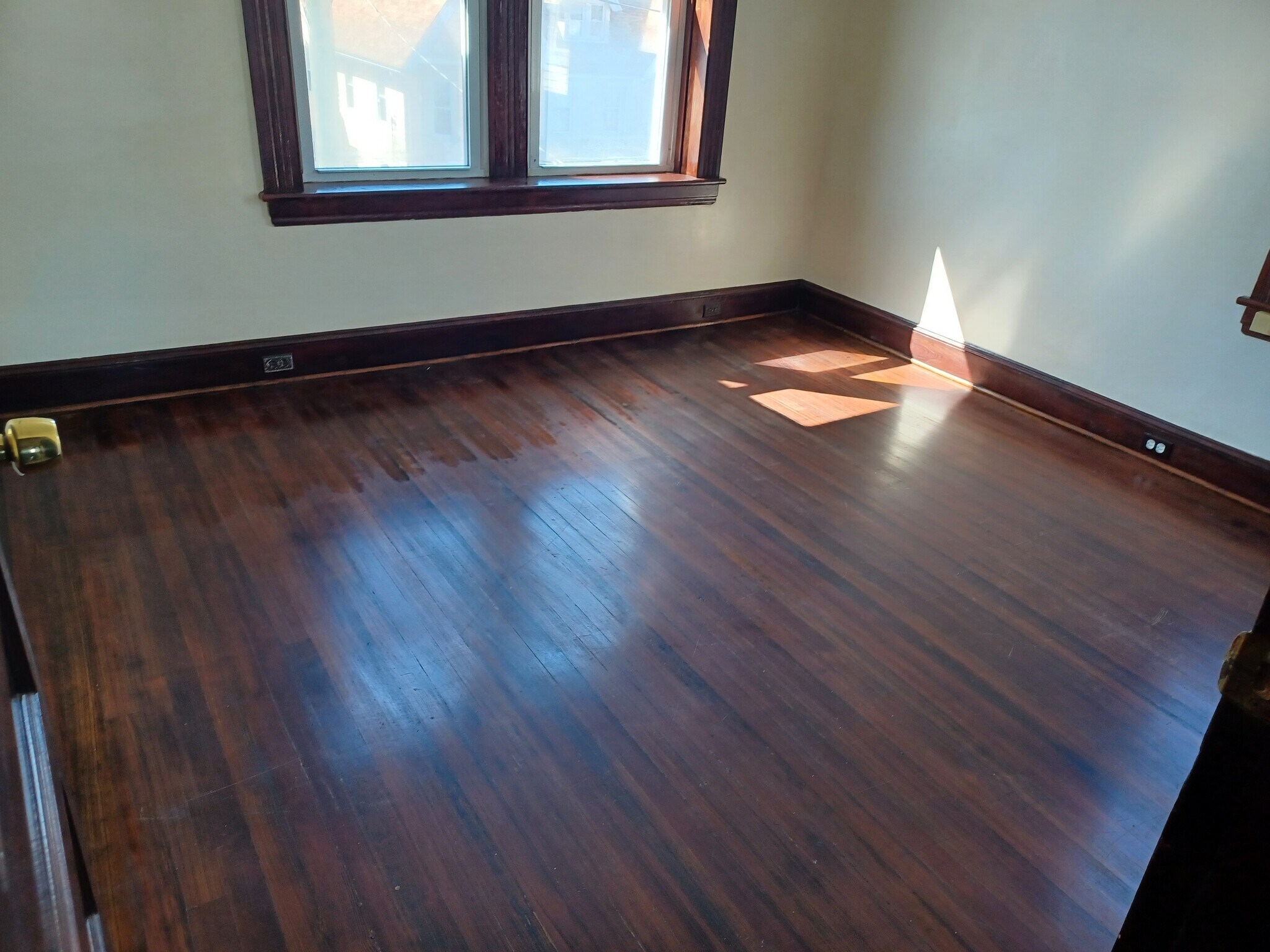 Building Photo - 306 Madison Ave